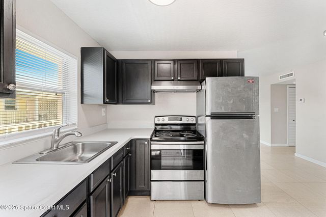130 Roosevelt Avenue 204, Satellite Beach, FL 32937