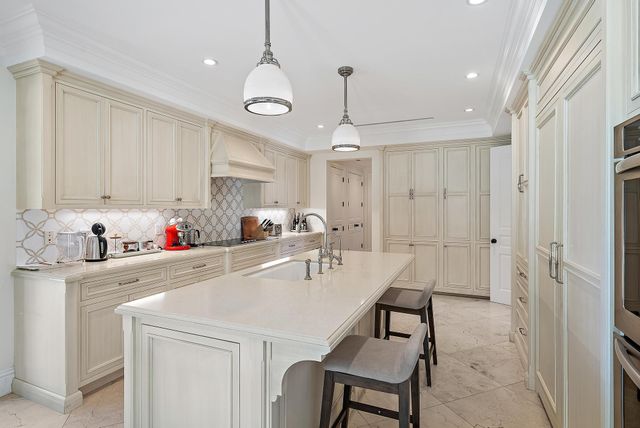 210 Emerald Lane, Palm Beach, FL 33480