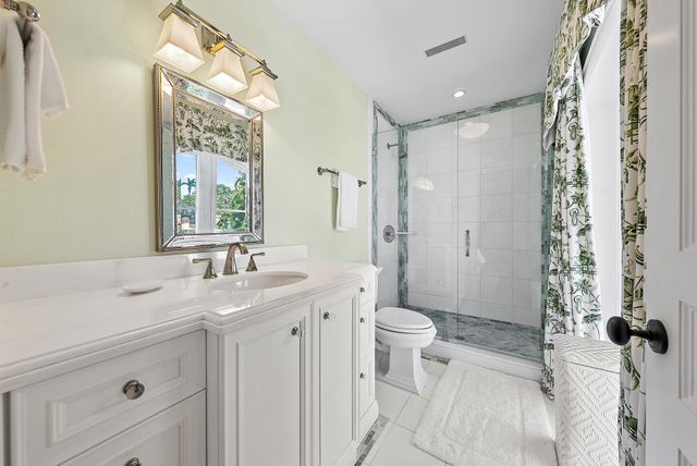 210 Emerald Lane, Palm Beach, FL 33480