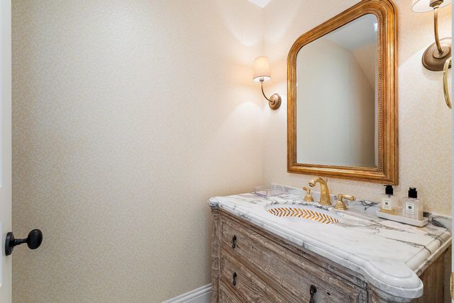 210 Emerald Lane, Palm Beach, FL 33480