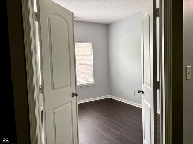 9809 Brook Wood Drive, Mccordsville, IN 46055