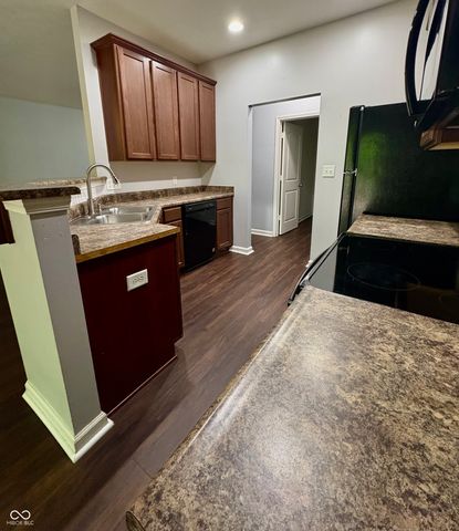 9809 Brook Wood Drive, Mccordsville, IN 46055