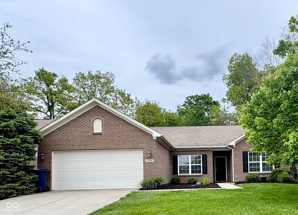 9809 Brook Wood Drive, Mccordsville, IN 46055