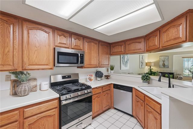 269 Alder Court, Azusa, CA 91702