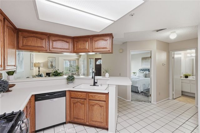 269 Alder Court, Azusa, CA 91702