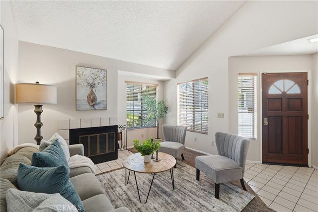 269 Alder Court, Azusa, CA 91702