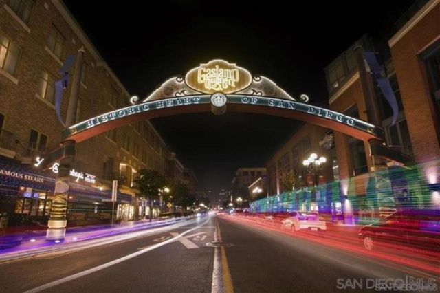 445 Island Ave 312, San Diego, CA 92101