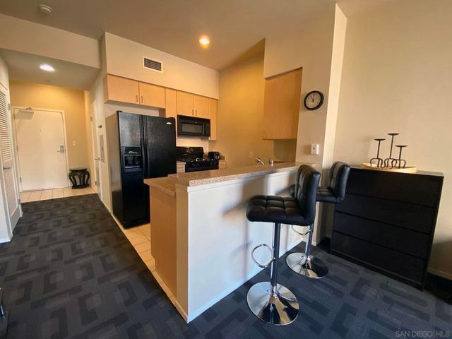 445 Island Ave 312, San Diego, CA 92101