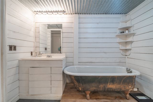 17540 Old George Drive, Terrell, TX 75160