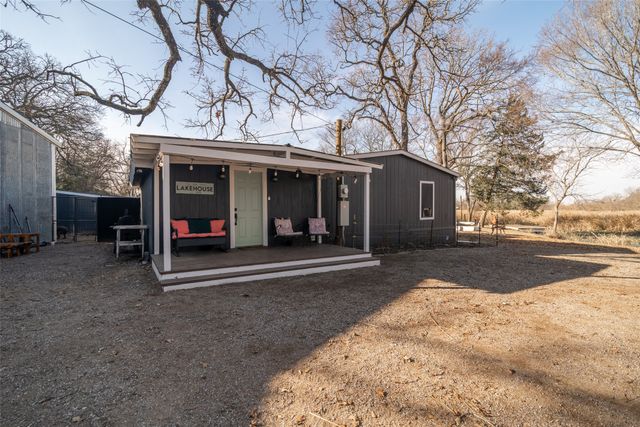 17540 Old George Drive, Terrell, TX 75160