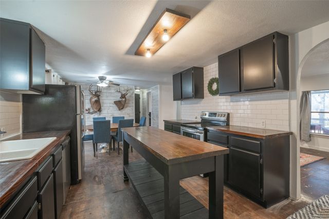 17540 Old George Drive, Terrell, TX 75160