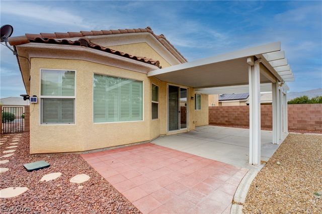 6820 Dipper Avenue, North Las Vegas, NV 89084