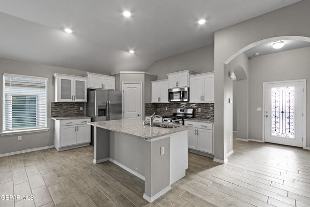 12400 Caddo Lane, Clint, TX 79836