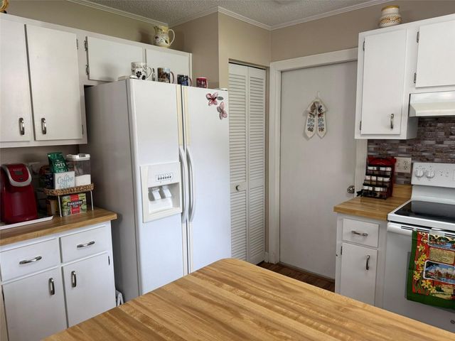 2701 NE 10TH STREET 401, Ocala, FL 34470