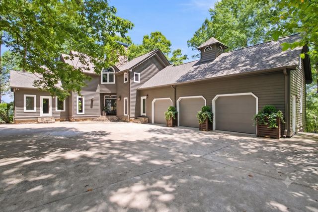 233 Stable Gate Drive, Campobello, SC 29322