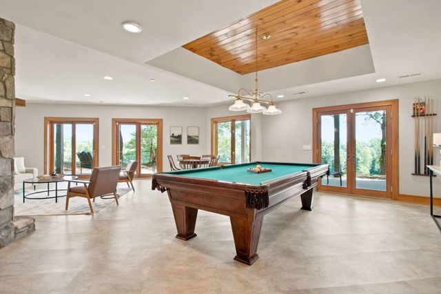 233 Stable Gate Drive, Campobello, SC 29322