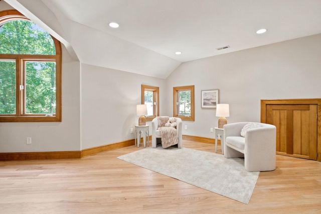 233 Stable Gate Drive, Campobello, SC 29322