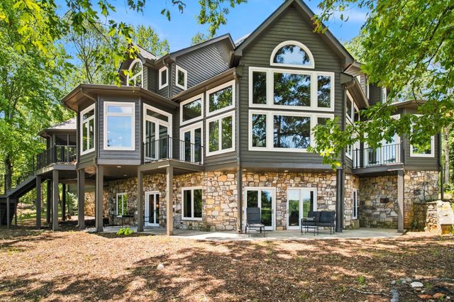 233 Stable Gate Drive, Campobello, SC 29322