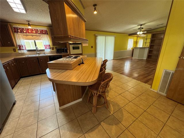 5310 TIGERS TAIL, Leesburg, FL 34748