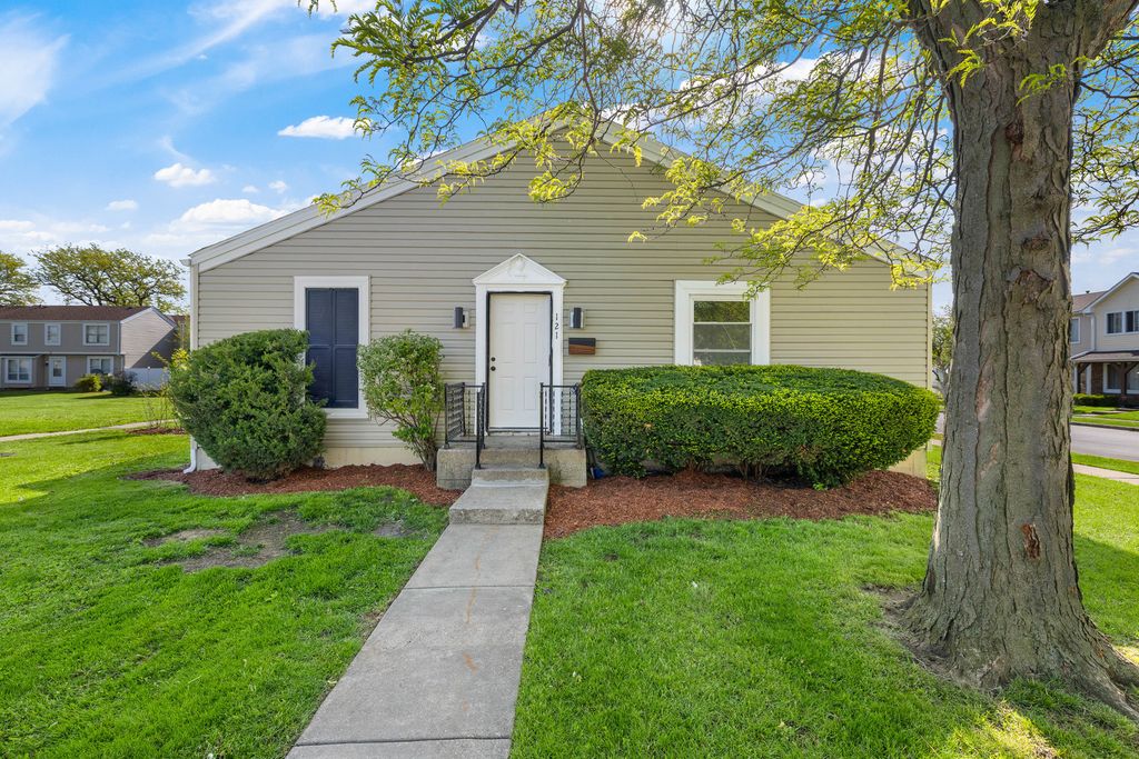 121 Williamsburg Road, Country Club Hills, IL 60478