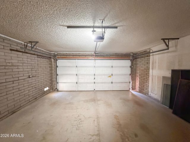 4430 W DIANA Avenue, Glendale, AZ 85302