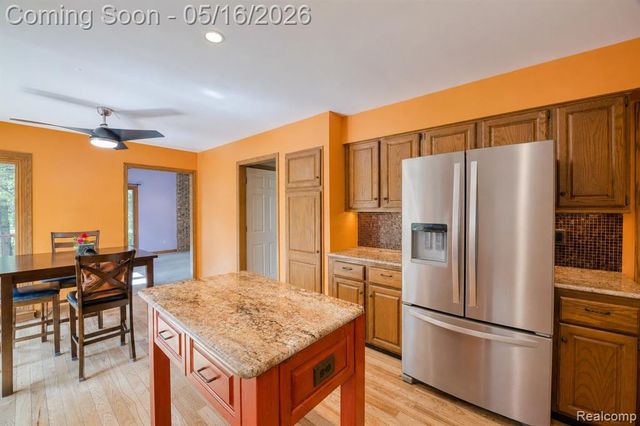 20007 Stamford Drive, Livonia, MI 48152