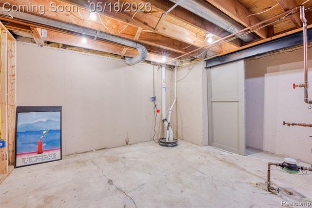 20007 Stamford Drive, Livonia, MI 48152