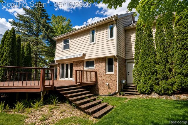 20007 Stamford Drive, Livonia, MI 48152
