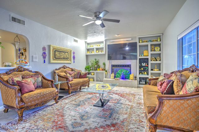 11018 N Mountain Breeze Drive Drive, Tucson, AZ 85737