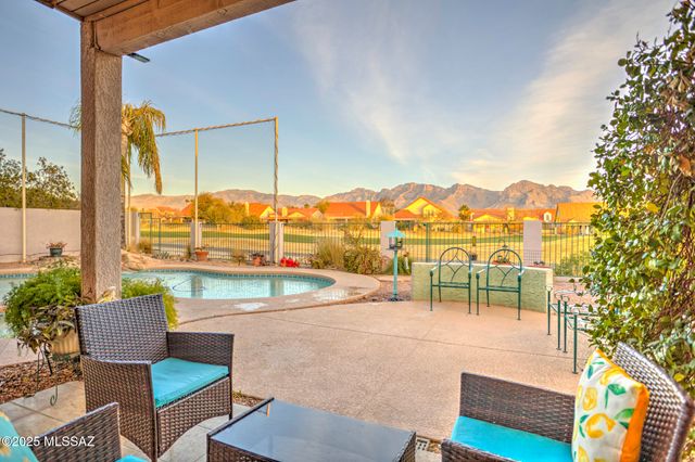 11018 N Mountain Breeze Drive Drive, Tucson, AZ 85737