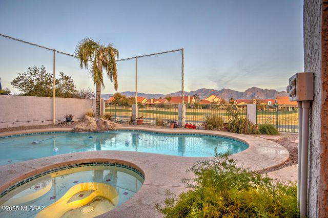 11018 N Mountain Breeze Drive Drive, Tucson, AZ 85737