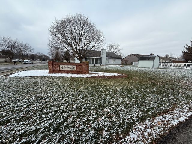 901 Peony Lane, Fortville, IN 46040