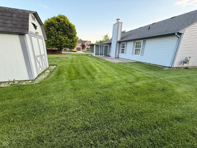 901 Peony Lane, Fortville, IN 46040