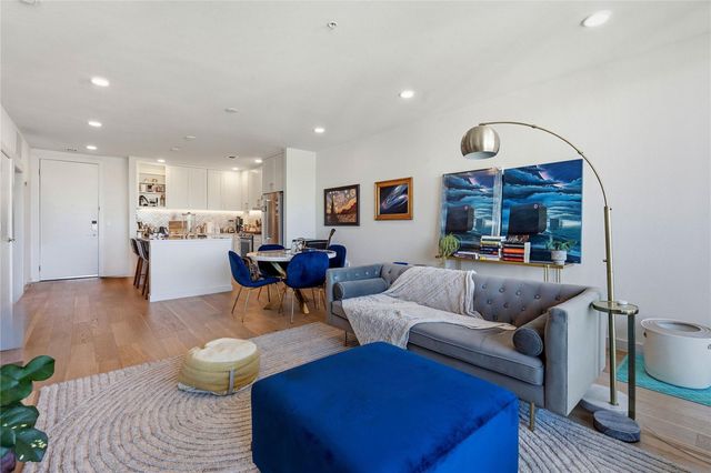 900 S 1st ST 415, Austin, TX 78704