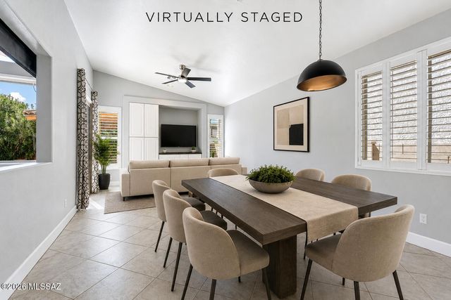 327 W Klinger Canyon Drive, Oro Valley, AZ 85755