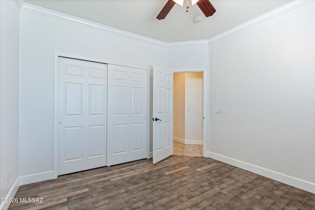 327 W Klinger Canyon Drive, Oro Valley, AZ 85755
