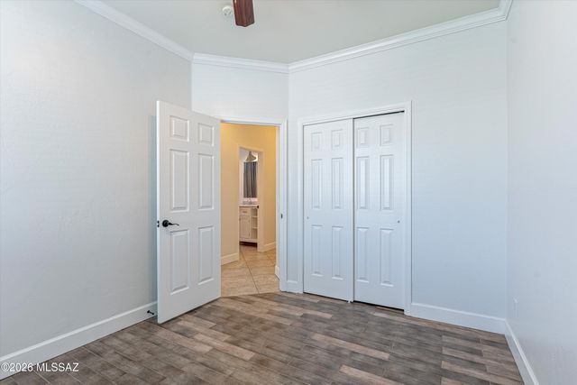 327 W Klinger Canyon Drive, Oro Valley, AZ 85755