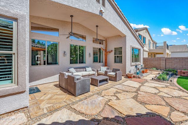 327 W Klinger Canyon Drive, Oro Valley, AZ 85755