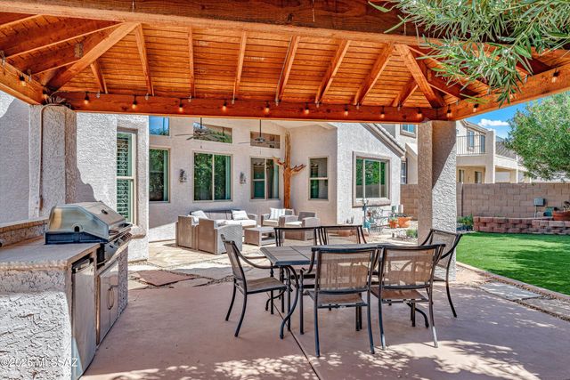 327 W Klinger Canyon Drive, Oro Valley, AZ 85755