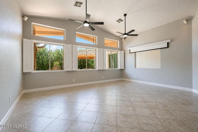 327 W Klinger Canyon Drive, Oro Valley, AZ 85755