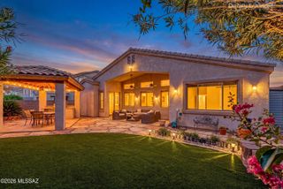 327 W Klinger Canyon Drive, Oro Valley, AZ 85755