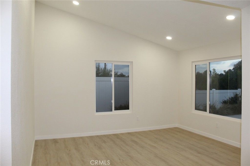 Image 4 of property listing at 4022 Johnson, Oceanside, CA 92056