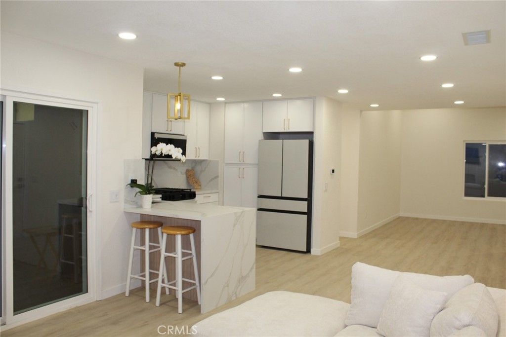 Image 8 of property listing at 4022 Johnson, Oceanside, CA 92056