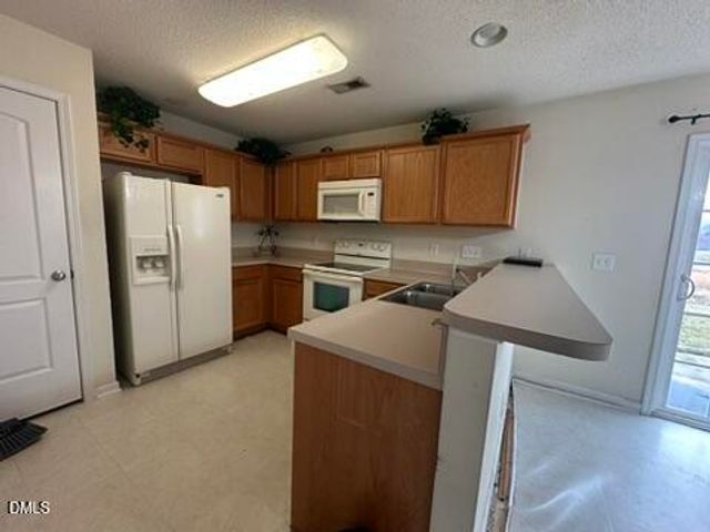 7706 Oliver Park Drive, Whitsett, NC 27377