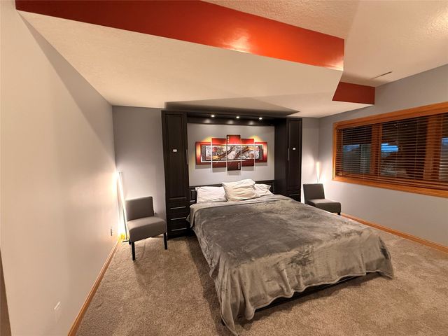 1016 NW Waterfront Drive, Ankeny, IA 50023