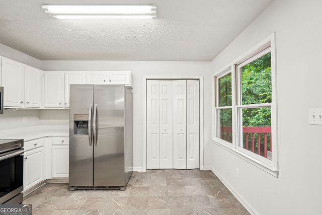 484 Legacy Park Drive, Powder Springs, GA 30127