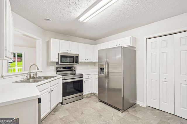 484 Legacy Park Drive, Powder Springs, GA 30127
