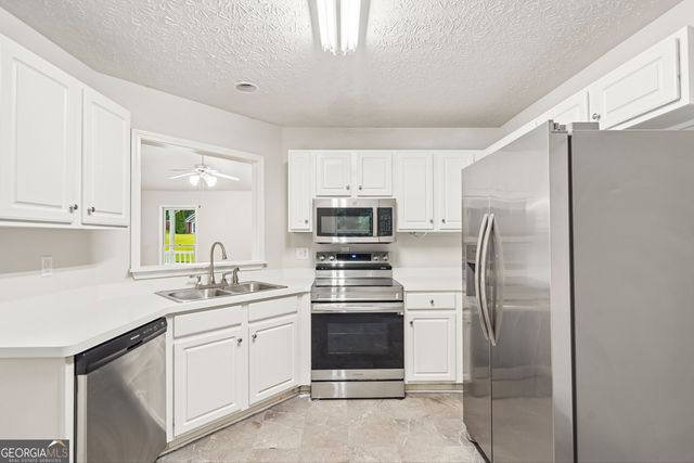484 Legacy Park Drive, Powder Springs, GA 30127