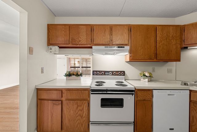 159 Main St 11B, Stoneham, MA 02180