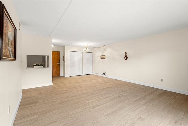 159 Main St 11B, Stoneham, MA 02180